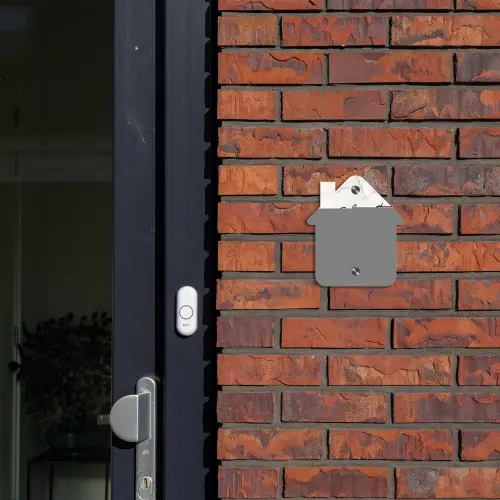 Wit marmer - Sierlijk Naambord Huisje klein -sfeer2