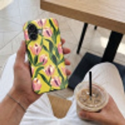 Tulpen - Botanisch - Geel Toughcase MagSafe Apple iPhone 17 klein 1017 -Sfeer1M