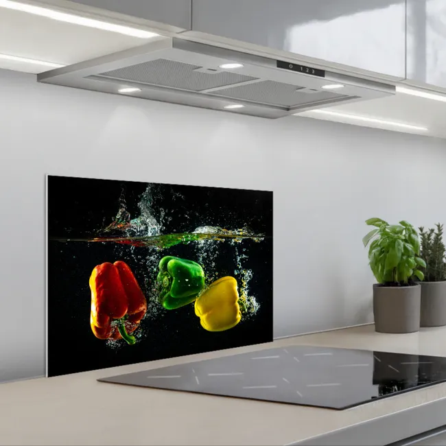 Paprika - Groente - Water - Zwart - Rood - Groen - Geel keuken achterwand spatscherm klein -3d_schuin