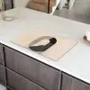 Grafisch gebogen motief - Beige Inductie beschermer vinyl 3mm klein -sfeer8