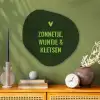 Donkergroen - Quote - Zon - Zomer Wandcirkel Organisch Aluminium middel -sfeer2