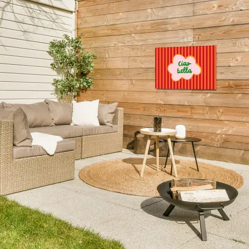 Ciao bella - Tekstwolk - Strepen - Oranje Tuinposter op houten frame 2 cm dik klein -sfeer2