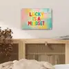 Quote - Lucky - Regenboogkleuren plexiglas 5mm klein -sfeer4