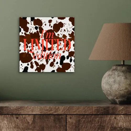 Koeienprint - Limited edition - Rood aluminium wit klein -sfeer2