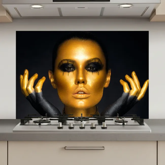 Vrouw - Portret - Goud - Luxe - Zwart keuken achterwand spatscherm klein -3d_website