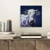Koe - Delfts - Blauw - Artistiek aluminium wit klein -sfeer1