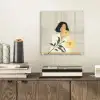 Vrouw - Bloem - Geel - Minimalistisch plexiglas 5mm klein -sfeer1