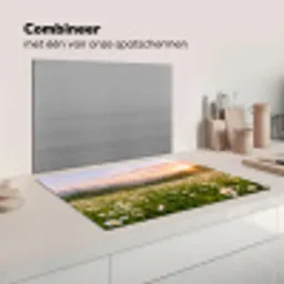 Madelief - Veld - Heuvels - Groen Inductie beschermer vinyl 3mm klein -wsfeer7_website