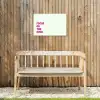 Focus on the good - Beige - Roze Tuinposter op houten frame 2 cm dik klein -sfeer4