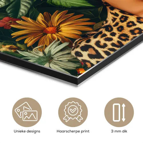 Vrouw - Panterprint - Jungle - Natuur - Luxe aluminium wit klein -closeup_NL