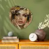 Vrouw - Bloemen  - Goud - Portret Wandcirkel Organisch Forex 3mm klein -sfeer2