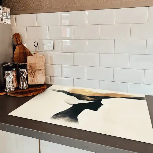 Vrouw - Golven - Zwart Inductie beschermer vinyl 3mm klein -sfeer3