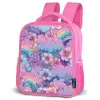 Illustratie van wolken, regenbogen en bloemen Kinderrugzak - Roze middel -schuin
