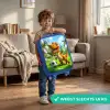Dino met een voetbal in groen landschap Kinderkoffer - Blauw klein -sfeer2_NL