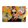 Vrouw - Bril - Strik - Retro Placemat vinyl groot -zzzproduct_Kitchenyeah-website