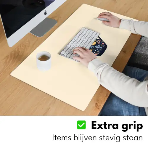 Theepot - Kleurrijk - Bloemen Muismat XXL klein -sfeer3