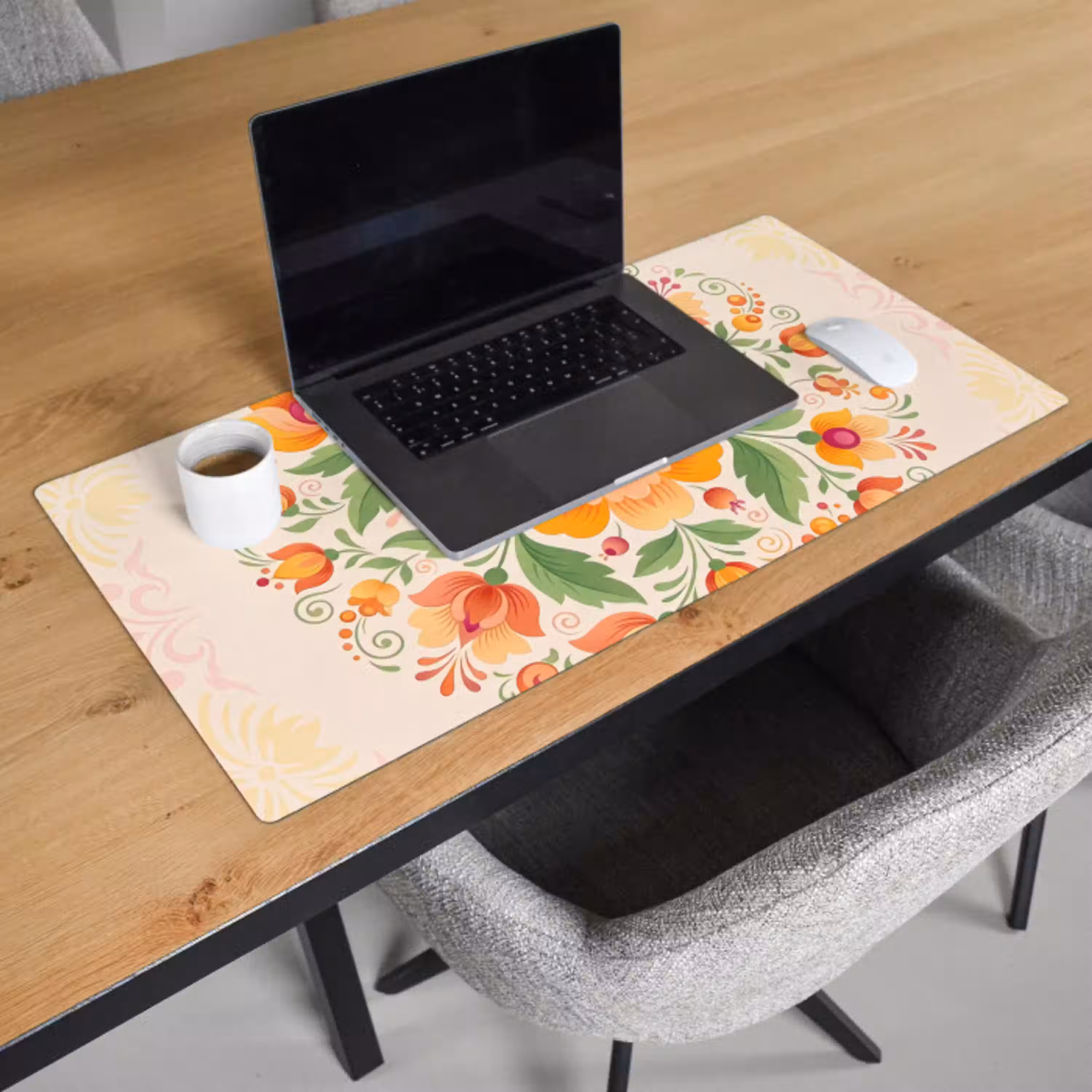 Bloemen - Patroon - Decoratief - Oranje Muismat XXL klein -sfeer1