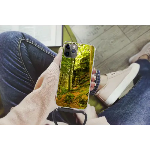 Bomen - Steen - Bos - Natuur Hoesje iPhone 12 Pro met koord klein -hand