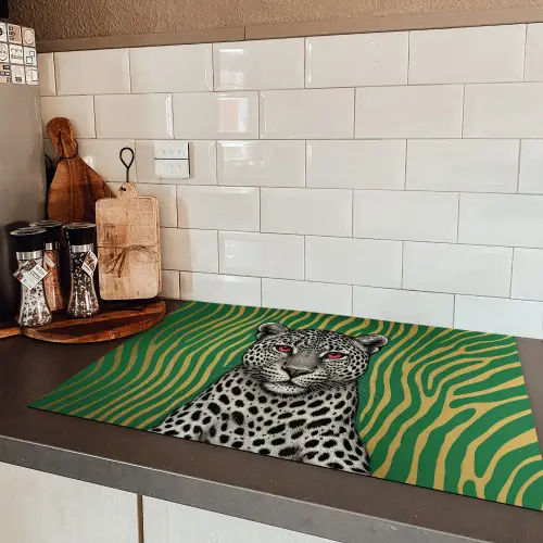 Panter - Zebrapatroon - Groen Inductie beschermer vinyl 3mm klein -sfeer3