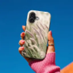 Gras - Close up - Groen Toughcase MagSafe Apple iPhone 17 klein -Sfeer1V