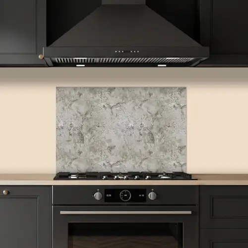 Beton  - Grijs - Muur keuken achterwand spatscherm klein 900 -sfeer1