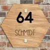 Licht hout - Modern Naambord Hexagon klein -sfeer2