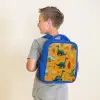 Lange nekken in herfstlandschap Kinderrugzak - Blauw middel -sfeer2