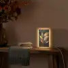 Gouden Bladcompositie – Botanische Luxe Light Box met kabel (Tafellamp) klein -sfeer4