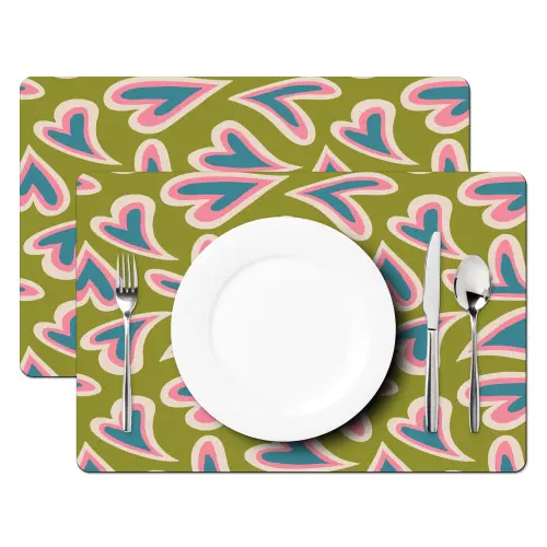 Groen - Retro - Hartjes - Patroon Placemat vinyl groot 368 -zzsfeer2_Kitchenyeah-website