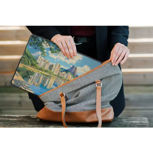Berg - Skyline - Strand - Water laptophoes neopreen klein -tas