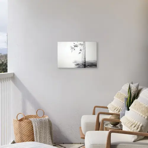 Bamboestammen - Water - Minimalistisch - Wit Tuinposter op houten frame 2 cm dik klein -sfeer1