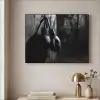 Bokshandschoenen - Muur - Duister - Zwart Textielframe - compleet frame klein -sfeer2