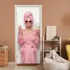 Vrouw - Roze - Wijn - Zonnebril deurposter klein -sfeer1