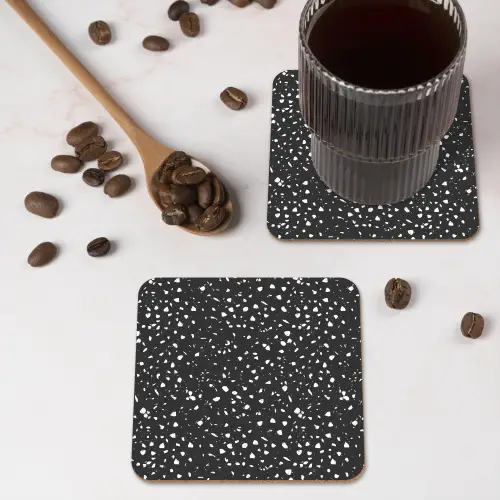 Terrazzo -  Patroon - Zwart - Wit onderzetter kurk middel 366 -sfeer2
