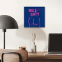 Brutaal - Grappig - Blauw aluminium wit klein -sfeer5