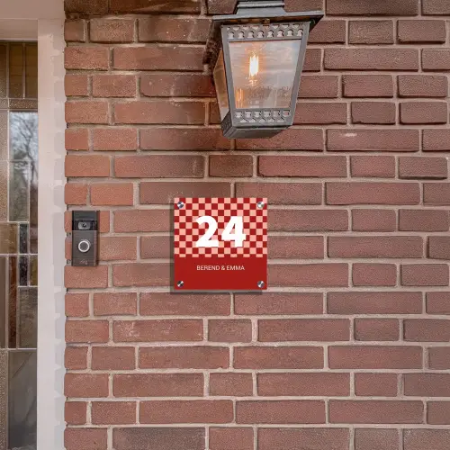 Rood - Blokjes - Klassiek Naambord Vierkant klein -sfeer7-XS