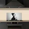 Vrouw - Champagne - Modern keuken achterwand spatscherm klein -sfeer1