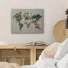 Wereldkaart - Geborduurd - Aardetinten PET vilt klein -sfeer3
