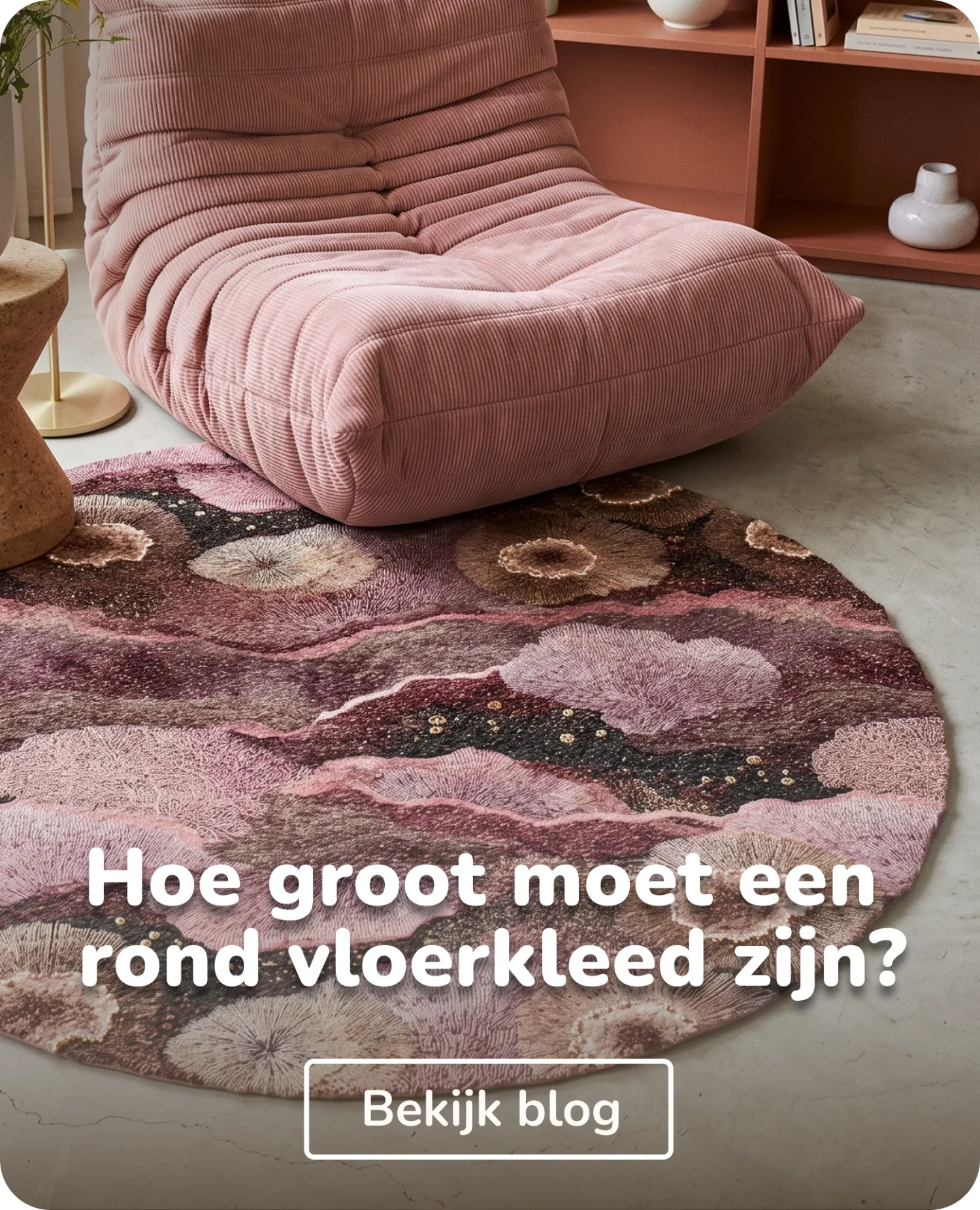 roze rond vloerkleed op de grond