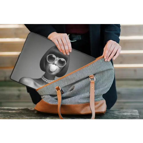 Vrouw - Zwart Wit - Ketting - Zonnebril laptophoes neopreen klein -tas