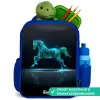 Futuristisch galopperend paard Kinderrugzak - Blauw middel -inhoud_NL