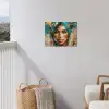 Vrouw - Portret - Goud - Luxe - Blauw tuinposter los doek klein -sfeer8