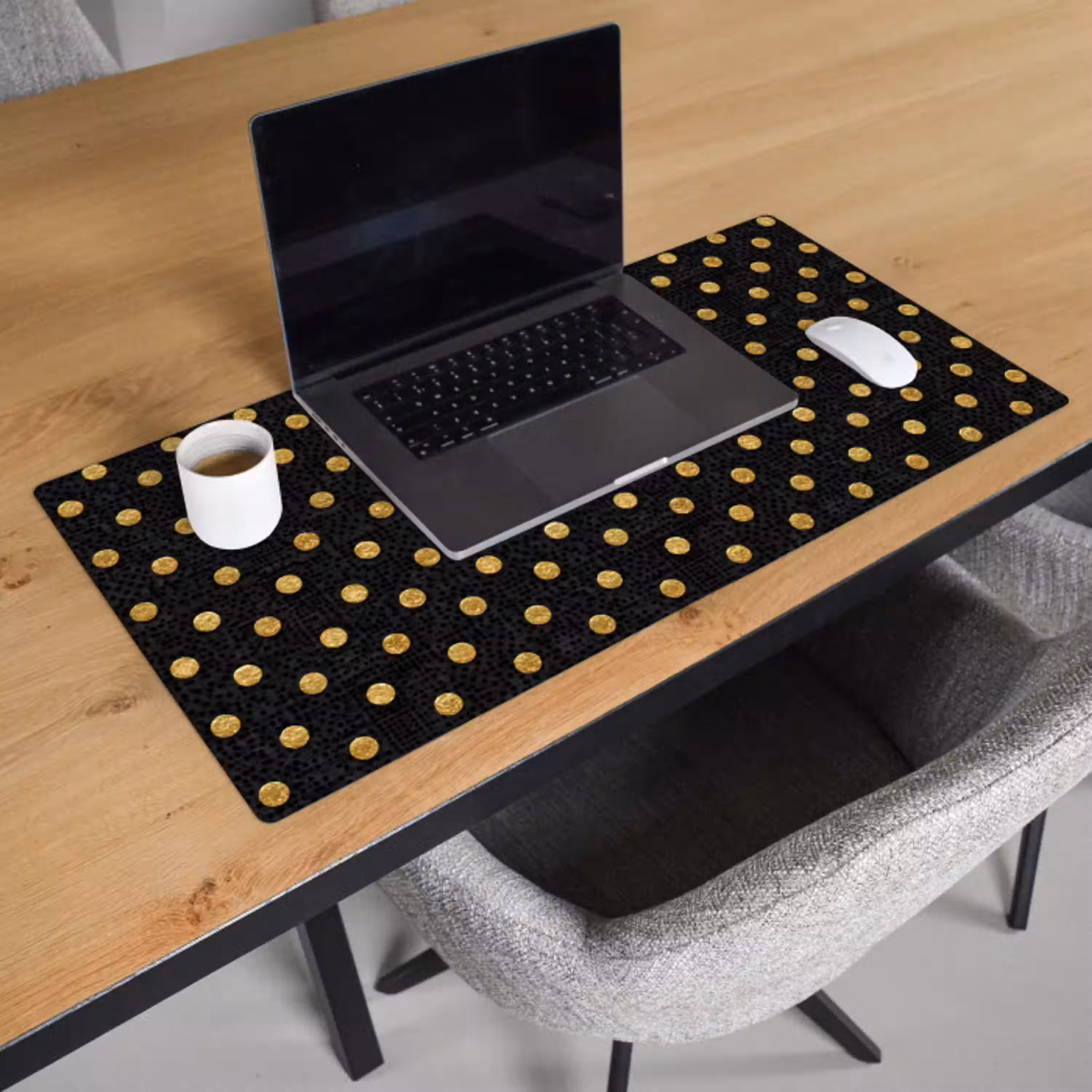 Polka Dot - Stippen - Goud - Zwart Muismat XXL klein 681 -sfeer1
