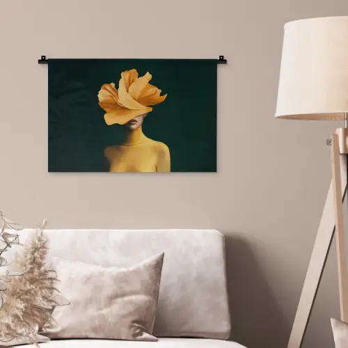 Vrouw - Hoed - Geel Wandkleed katoen klein -sfeer4