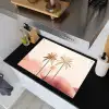 Palmbomen - Heuvels - Minimalistisch - Zachtroze Inductie beschemer met haakjes klein -sfeer1