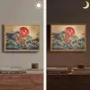 Koi - Zee - Golven - Zon Light Box met batterij (Wandlamp) middel -sfeer3