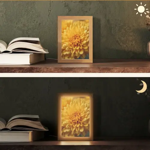 Geel - Chrysant - Zachtheid Light Box met kabel (Tafellamp) klein -sfeer3