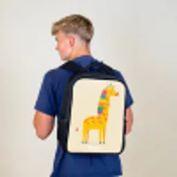Giraffe - Dier - Kleurrijk Rugzak - Zwart middel -sfeer8