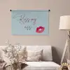 Kiss my ass - Lip - Blauw Wandkleed katoen middel -sfeer4