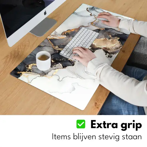 Marmer - Zwart - Wit - Goud - Luxe - Abstract Muismat XXL klein -sfeer3